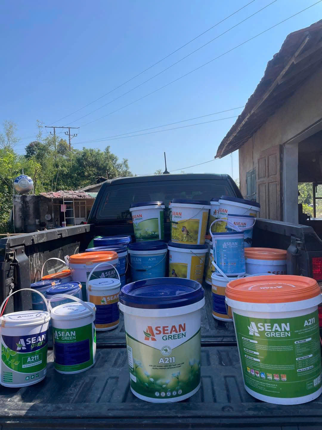 Sơn Nhà Cũ Có Cần Sơn Lót Kháng Kiềm Không?