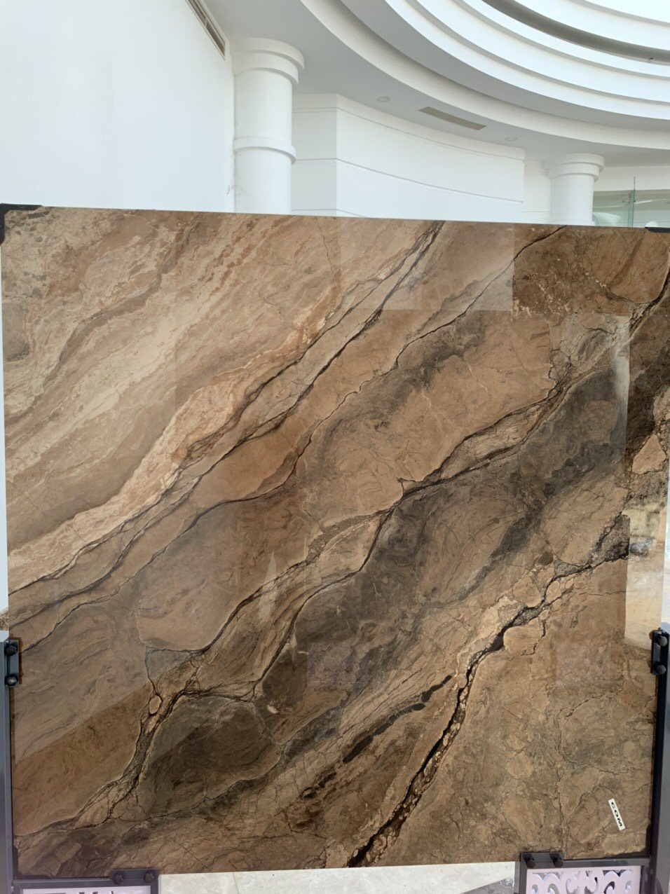 Gạch 1600x1600 Khổ Lớn